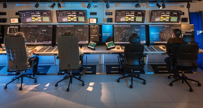 Nueva convocatoria de 149 plazas de controladores aéreos